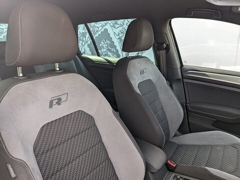 Volkswagen Golf R-LINE TDI DSG 13