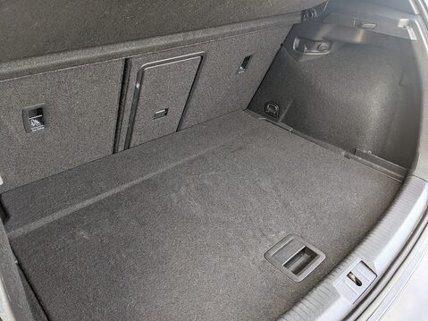 Volkswagen Golf R-LINE TDI DSG 20