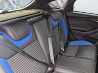 Ford Focus ST-2 18