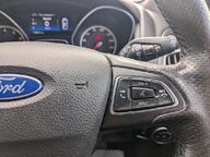 Ford Focus ST-2 21