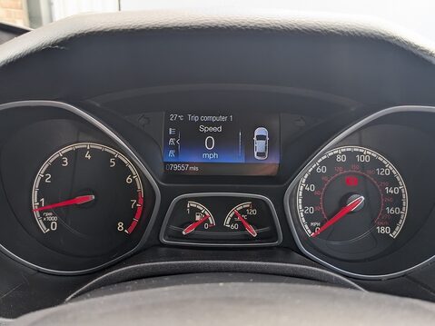 Ford Focus ST-2 33
