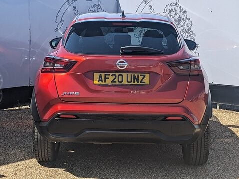 Nissan Juke DIG-T N-CONNECTA 8
