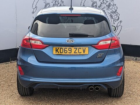Ford Fiesta ST-3 8
