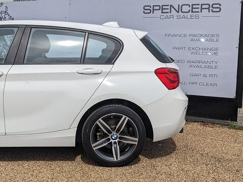 BMW 1 Series 118I SPORT 6
