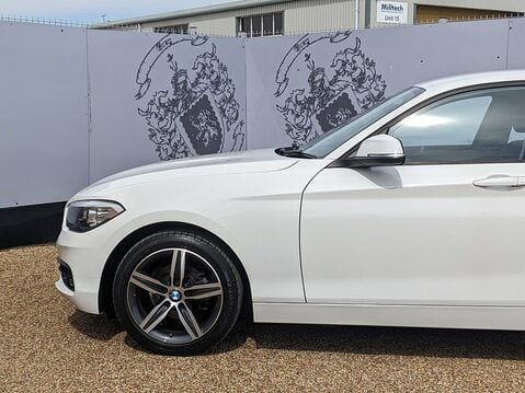 BMW 1 Series 118I SPORT 5