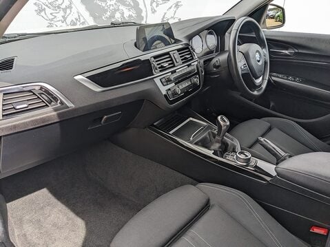 BMW 1 Series 118I SPORT 20