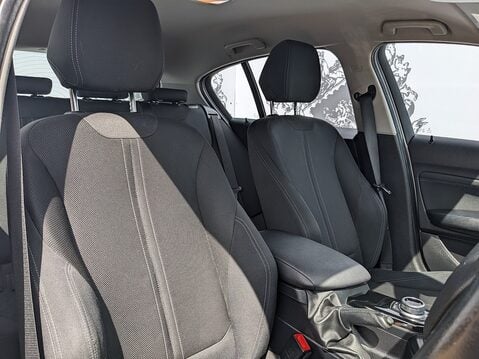 BMW 1 Series 118I SPORT 12