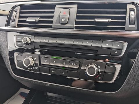 BMW 1 Series 118I SPORT 25