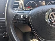 Volkswagen T-Roc SE TSI EVO DSG 16