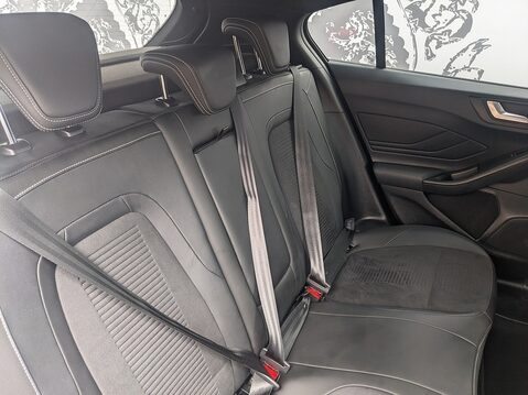 Ford Focus ST 18