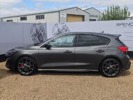 Ford Focus ST 6