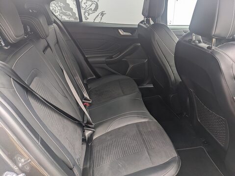 Ford Focus ST 17