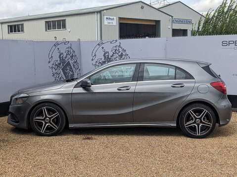 Mercedes-Benz A Class A 200 D AMG LINE 4