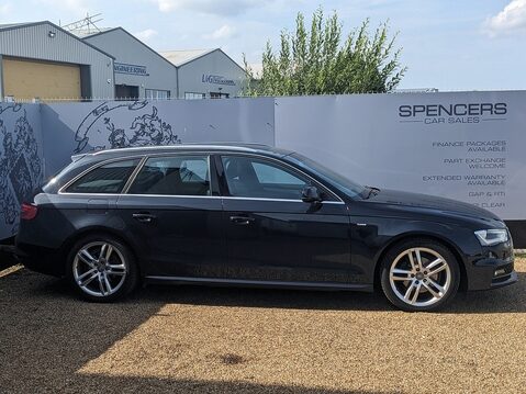Audi A4 AVANT TDI S LINE START/STOP 10
