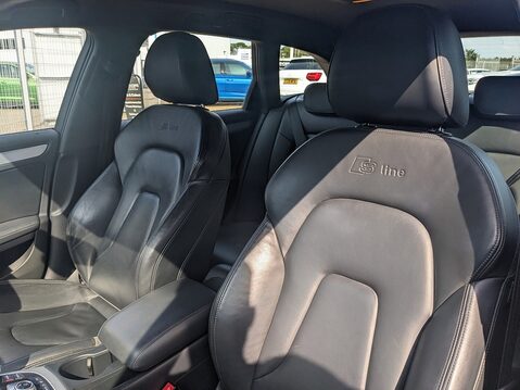 Audi A4 AVANT TDI S LINE START/STOP 15