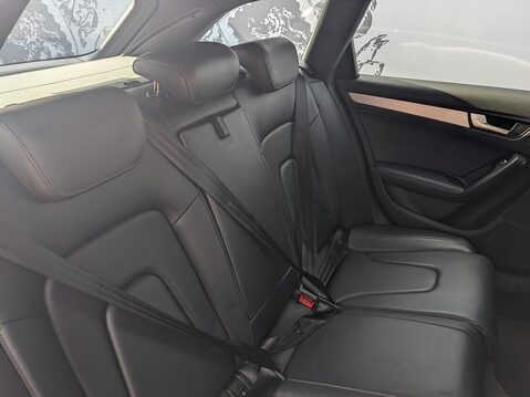 Audi A4 AVANT TDI S LINE START/STOP 17