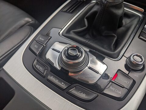 Audi A4 AVANT TDI S LINE START/STOP 26