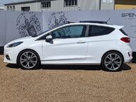 Ford Fiesta ST-LINE X 4