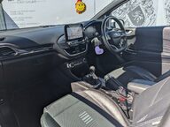 Ford Fiesta ST-LINE X 12