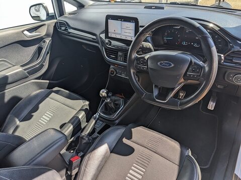Ford Fiesta ST-LINE X 13