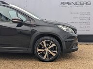 Peugeot 2008 PURETECH S/S GT LINE 11