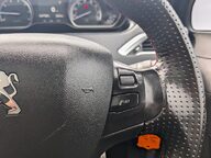 Peugeot 2008 PURETECH S/S GT LINE 18