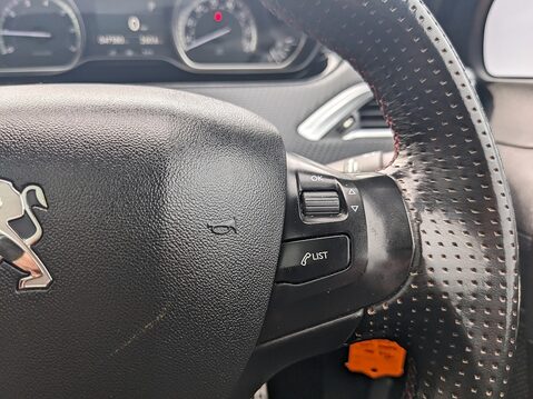 Peugeot 2008 PURETECH S/S GT LINE 18