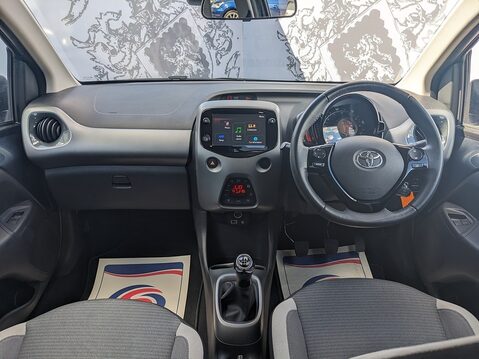 Toyota Aygo VVT-I X-TREND TSS 12