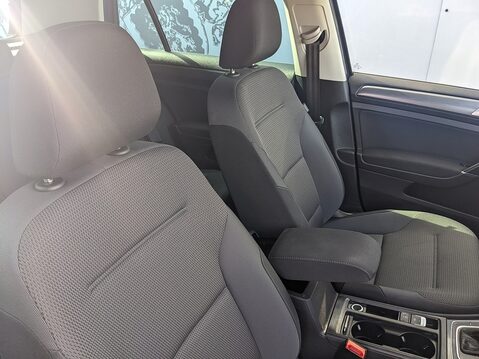 Volkswagen Golf MATCH EDITION TDI DSG 10