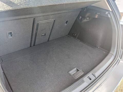 Volkswagen Golf MATCH EDITION TDI DSG 17