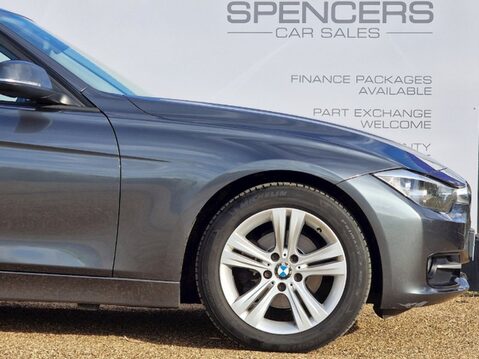 BMW 3 Series 316D SPORT 11