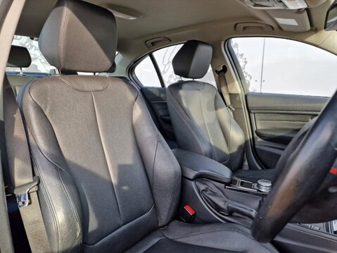 BMW 3 Series 316D SPORT 12