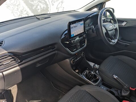 Ford Fiesta TITANIUM 20
