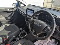Ford Fiesta TITANIUM 13