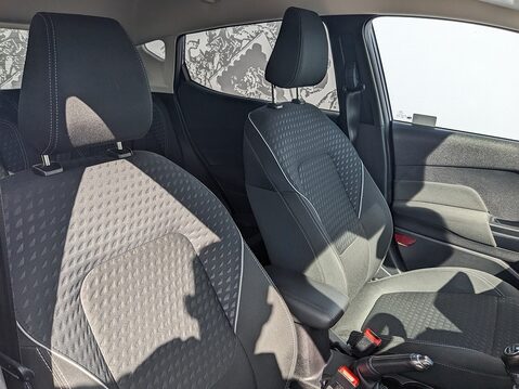 Ford Fiesta TITANIUM 12