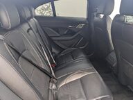 Jaguar I-Pace SE 17