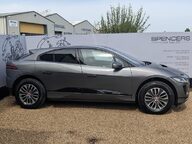 Jaguar I-Pace SE 10