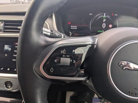 Jaguar I-Pace SE 22