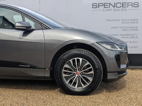 Jaguar I-Pace SE 11