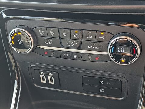 Ford Ecosport TITANIUM 23