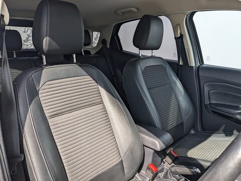 Ford Ecosport TITANIUM 12