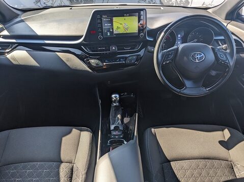 Toyota C-HR DESIGN 13