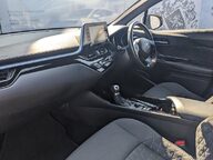 Toyota C-HR DESIGN 12