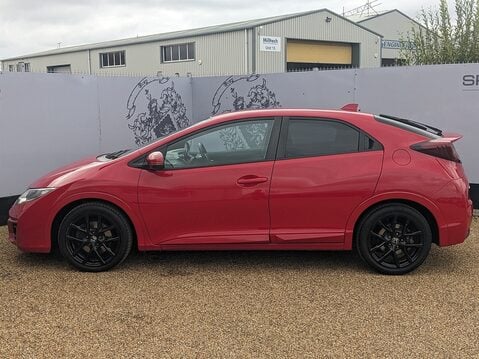 Honda Civic I-VTEC SPORT 4