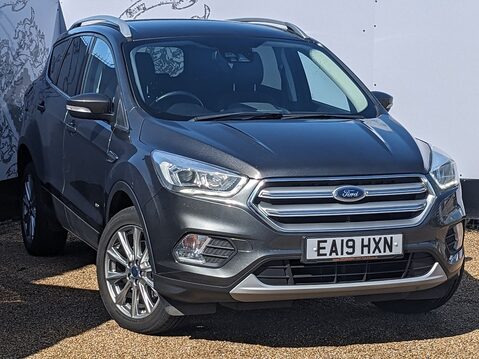 Ford Kuga TITANIUM EDITION 1