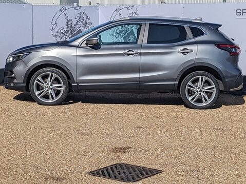 Nissan Qashqai DIG-T N-MOTION 9