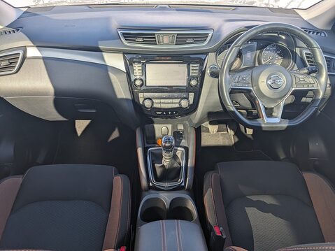 Nissan Qashqai DIG-T N-MOTION 15