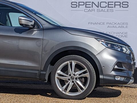 Nissan Qashqai DIG-T N-MOTION 16