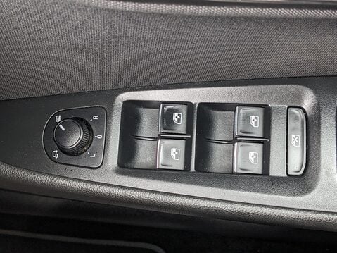 SEAT Leon TDI FR TECHNOLOGY 25