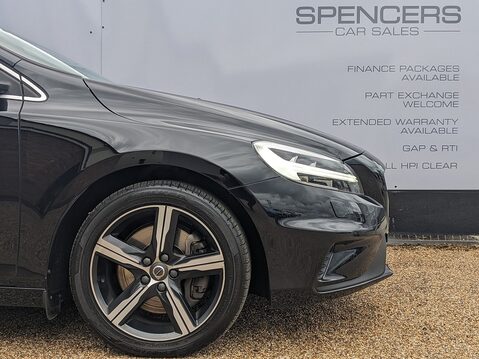 Volvo V40 D3 R-DESIGN EDITION 11